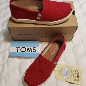 Toms. Child size 13.5